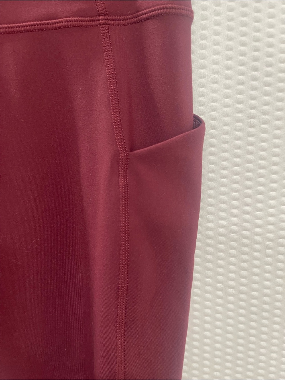 High-Waist Burgundy Seamless Leggings - Picture 3 of 7